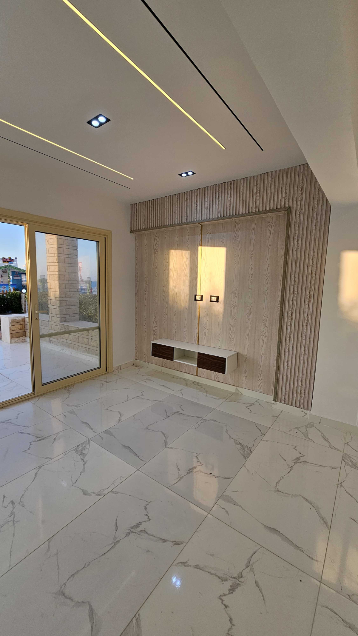 فيلا لقطه للبيع اول صف بحر وحمام سباحه خاص للفيلا بالساحل الشمالي بالتقسيط والاستلام فوررري 