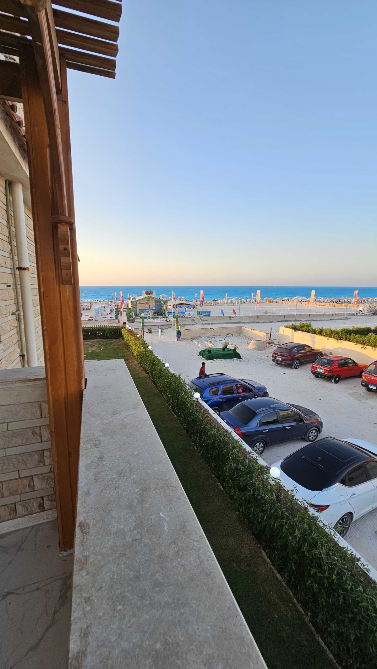 فيلا لقطه للبيع اول صف بحر وحمام سباحه خاص للفيلا بالساحل الشمالي بالتقسيط والاستلام فوررري 