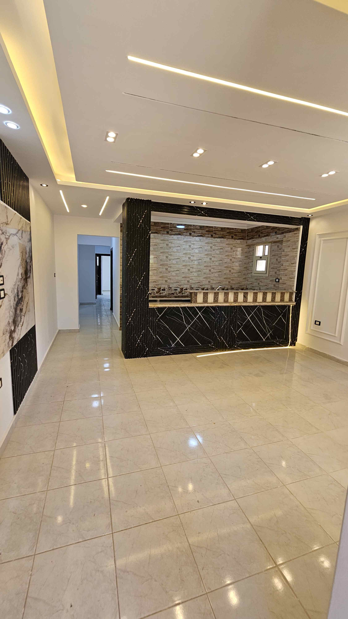 شاليه ارضي بحديقة للبيع بالتقسيط وحمام سباحه بالساحل الشمالي بتشطيب سوبر لوكس ولاستلام فوررري 