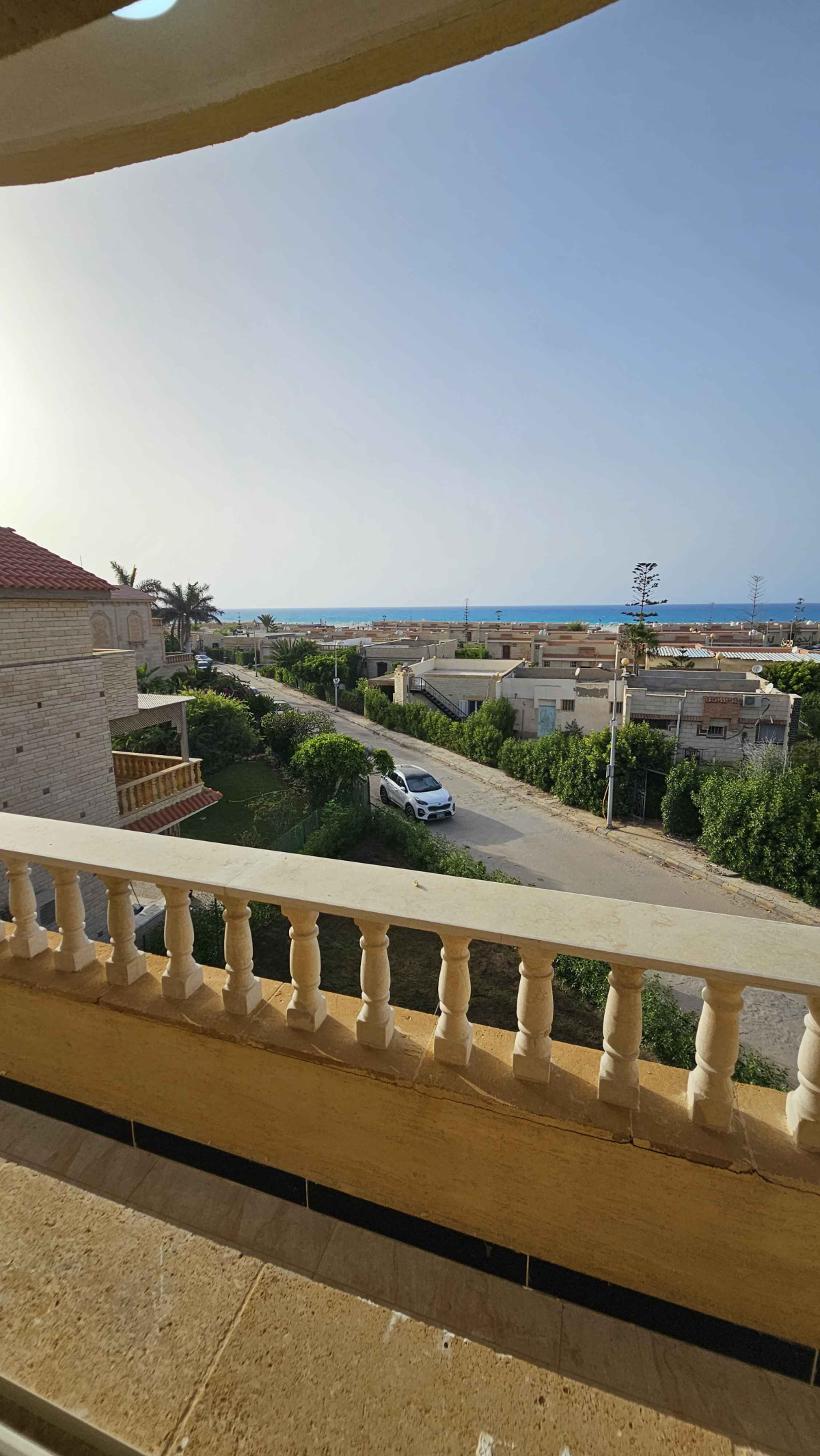 شاليه اول علوي بروف فيو بحر تشطيب الترا سوبر لوكس بالتقسيط والاستلام فوررري في الساحل الشمالي قرية بدر 