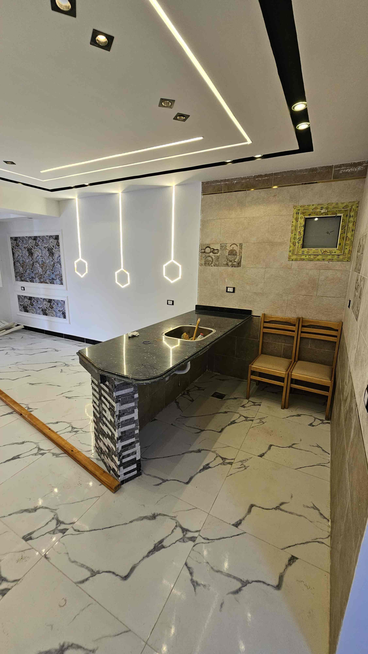 شاليه ارضي بحديقة للبيع بالتقسيط في قرية بدر الساحل الشمالي تشطيب الترا سوبر لوكس ولاستلام فوررري 