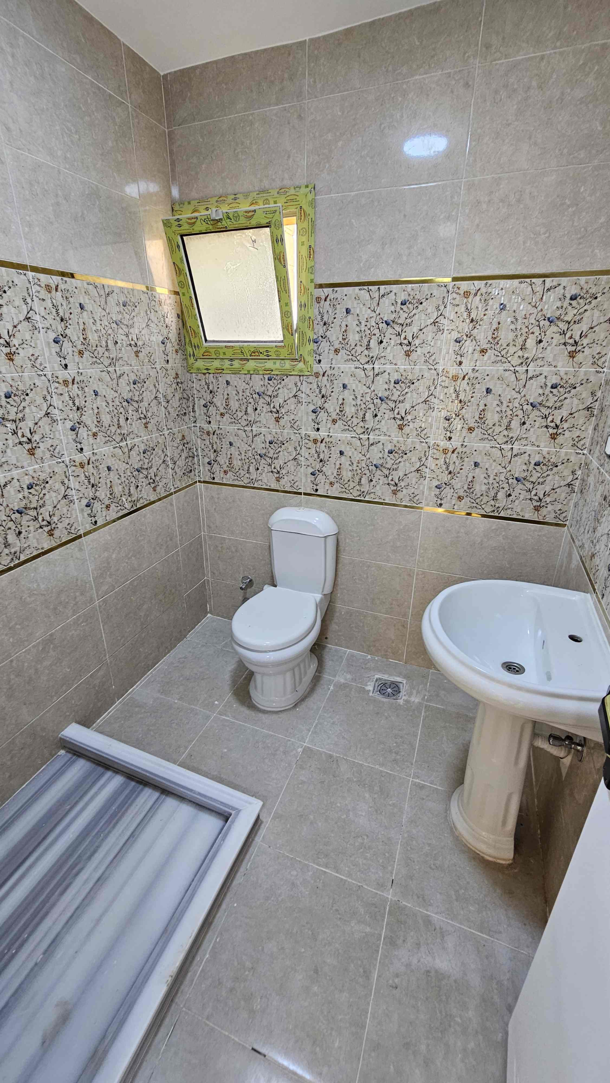 شاليه ارضي بحديقة للبيع بالتقسيط في قرية بدر الساحل الشمالي تشطيب الترا سوبر لوكس ولاستلام فوررري 