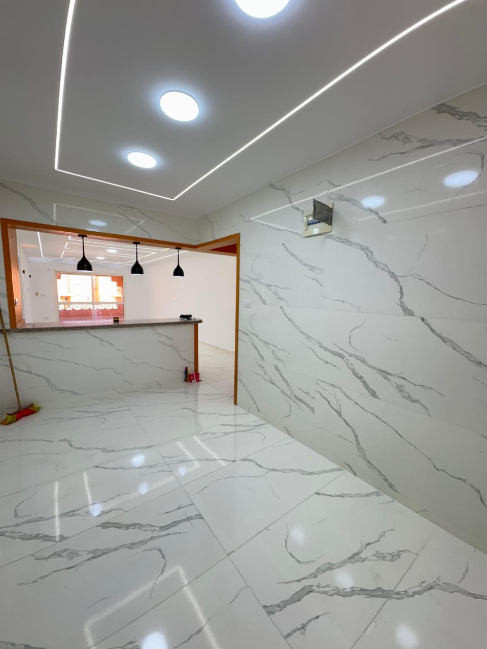 شاليه للبيع اول علوي فيو بحر وحمام سباحه بالساحل الشمالي قرية مارينا فلاورز 