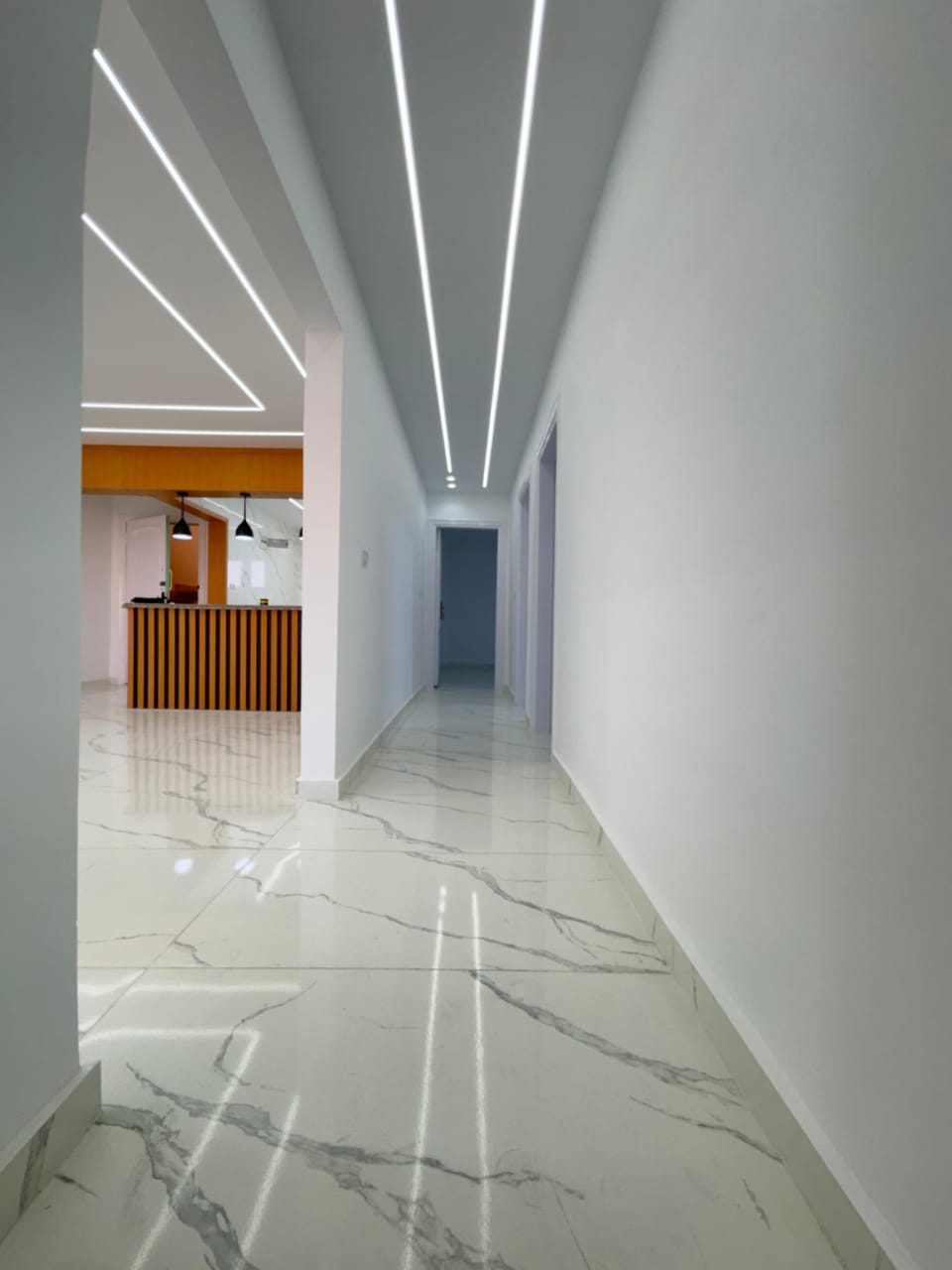 شاليه للبيع اول علوي فيو بحر وحمام سباحه بالساحل الشمالي قرية مارينا فلاورز 